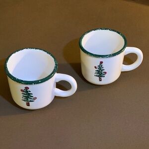 Furio Home Christmas Tree spongeware mug
Approximately 3.5” x3.5” (~10-12 oz.)